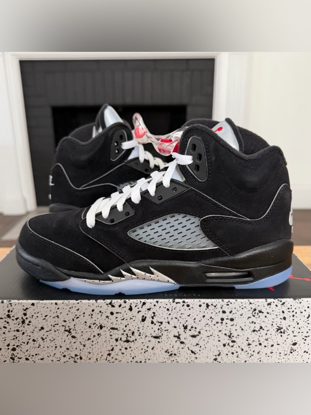 Air Jordan 5 Retro OG "Black Metallic Reimagined" - GS Size 5.5Y - HF3976-001